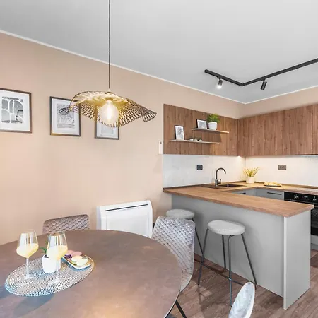 Querchus 9 With Private Pool * Novigrad Istria