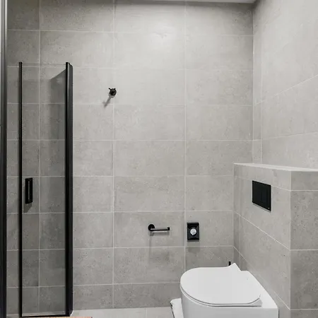 Querchus 9 With Private Pool Novigrad Istria