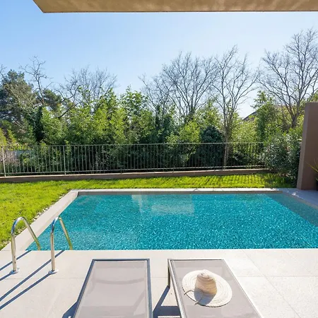 Lägenhet Querchus 9 With Private Pool *