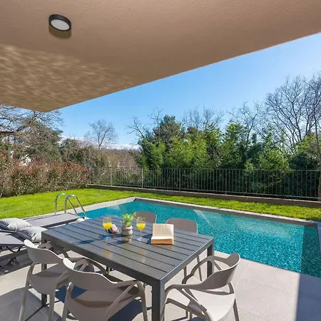 アパート Querchus 9 With Private Pool *